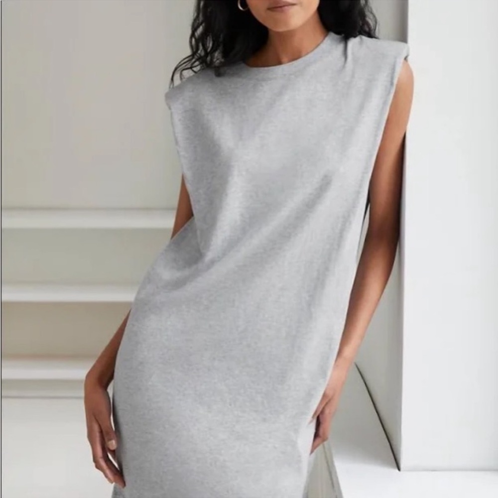 ARITZIA BABATON tee shirt dress shoulder pad mini white size extra extra small